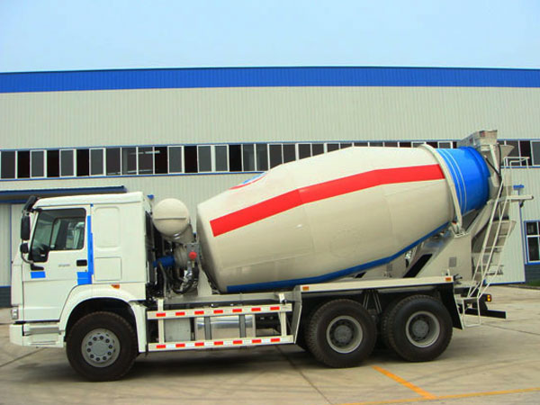 transit concrete mixer truck