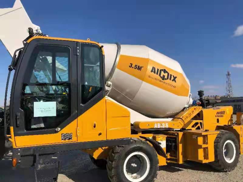 Self Loading Concrete Mixer