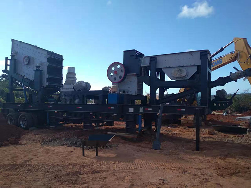 Mobile Stone Crushing Plant